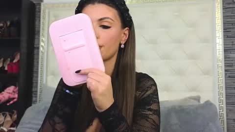 Gabriela online show from October 13, 6:35 am