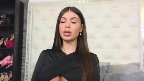 Gabriela online show from October 20, 6:03 am