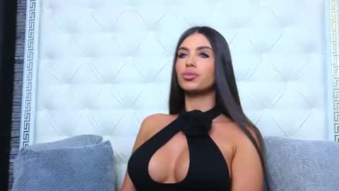 Snapshot of rosevanessa chatting on July 6, 5:37 am Gabriela online show from July 6, 5:37 am