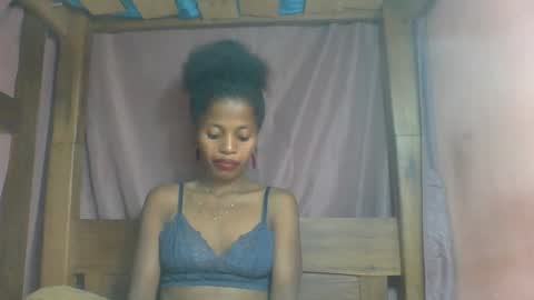 Snapshot of rosiahot1 chatting on February 18, 7:43 am rosia online show from February 18, 7:43 am