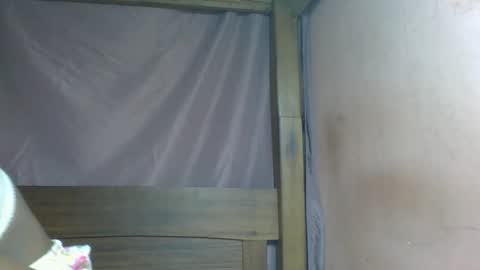 Snapshot of rosiahot1 chatting on February 20, 9:22 am rosia online show from February 20, 9:22 am