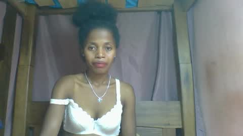 Snapshot of rosiahot1 chatting on February 21, 10:37 pm rosia online show from February 21, 10:37 pm
