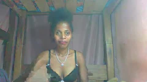 Snapshot of rosiahot1 chatting on February 22, 9:34 am rosia online show from February 22, 9:34 am