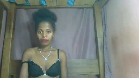 Snapshot of rosiahot1 chatting on February 26, 7:42 am rosia online show from February 26, 7:42 am