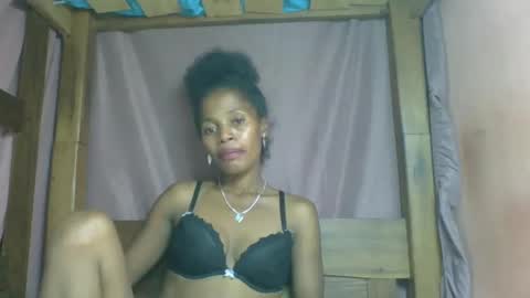 Snapshot of rosiahot1 chatting on February 26, 10:53 pm rosia online show from February 26, 10:53 pm
