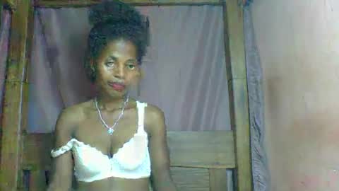 Snapshot of rosiahot1 chatting on February 27, 9:47 pm rosia online show from February 27, 9:47 pm
