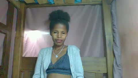Snapshot of rosiahot1 chatting on March 3, 6:04 am rosia online show from March 3, 6:04 am
