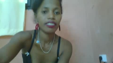 Snapshot of rosiahot1 chatting on March 10, 9:53 am rosia online show from March 10, 9:53 am
