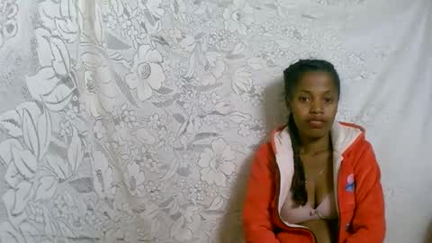 Snapshot of rosiahot1 chatting on September 21, 1:40 am rosia online show from September 21, 1:40 am