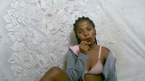 Snapshot of rosiahot1 chatting on October 2, 2:13 pm rosia online show from October 2, 2:13 pm