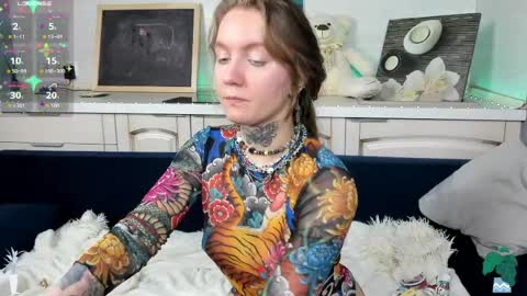 Rose  online show from April 4, 9:18 am