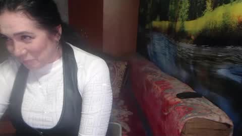 Snapshot of rositasky chatting on October 6, 5:16 am RositaSky online show from October 6, 5:16 am