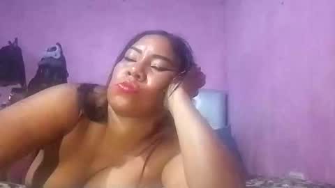 Snapshot of rosmerynava chatting on January 8, 2:14 am rosmerynavarro online show from January 8, 2:14 am