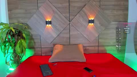 Snapshot of rossedamore chatting on November 23, 3:23 pm Rosse online show from November 23, 3:23 pm