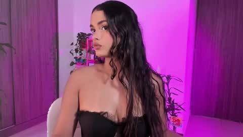 Im Ross   online show from September 28, 7:30 pm