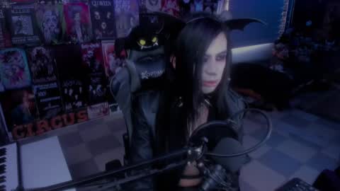 rot online show from February 9, 9:39 pm