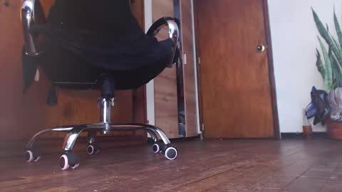 Snapshot of rousee_dawso chatting on November 16, 12:27 am Rouse online show from November 16, 12:27 am