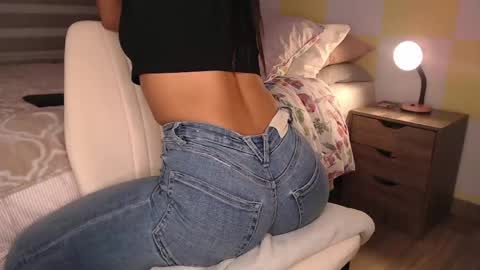 Rouss marie henao  online show from May 22, 11:10 pm