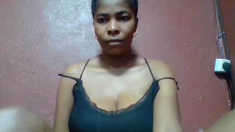 rovaelyah online show from March 3, 2:39 am