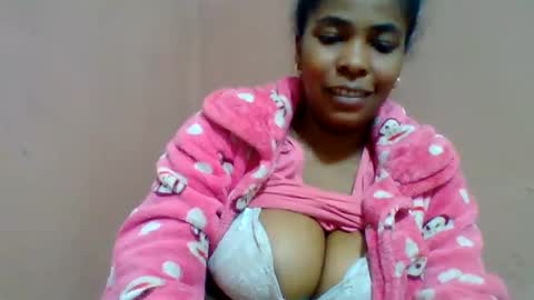 rovaelyah online show from July 6, 5:48 pm