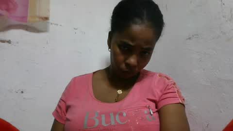 rovaelyah online show from August 4, 11:57 am