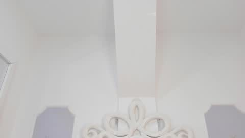 roxana_scott1 online show from March 25, 4:40 am