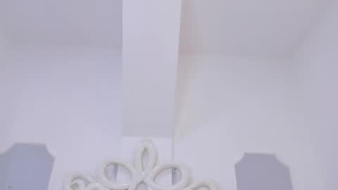 Snapshot of roxana_scott1 chatting on April 24, 3:42 am roxana_scott1 online show from April 24, 3:42 am