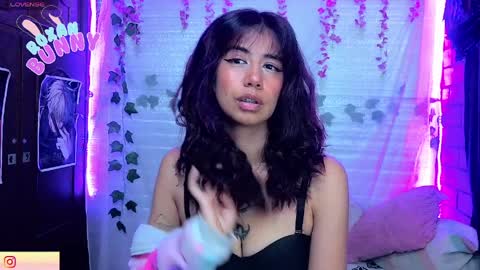 roxxy online show from April 2, 4:59 pm