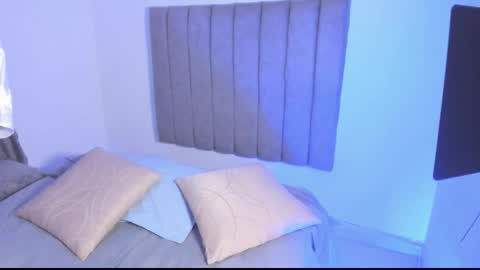 Roxane online show from November 21, 8:13 am