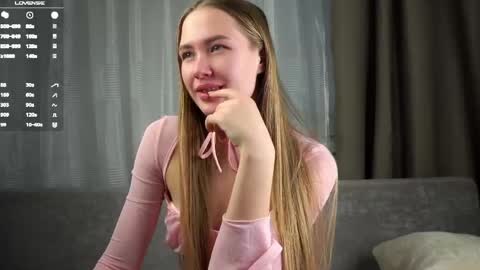 Anna Lokiss online show from April 3, 12:36 pm