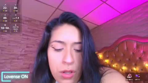 roxanne_han online show from October 1, 11:38 am