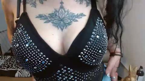 Roxanne online show from January 17, 8:12 pm