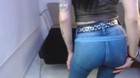 Roxanne online show from February 24, 8:18 pm