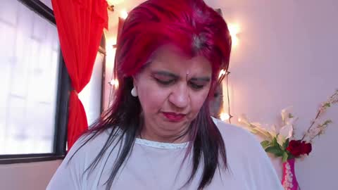 Snapshot of roxettemature chatting on January 14, 8:48 pm RoxetteMature online show from January 14, 8:48 pm