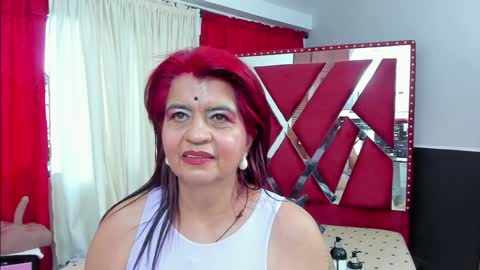 Snapshot of roxettemature chatting on January 23, 11:48 am RoxetteMature online show from January 23, 11:48 am