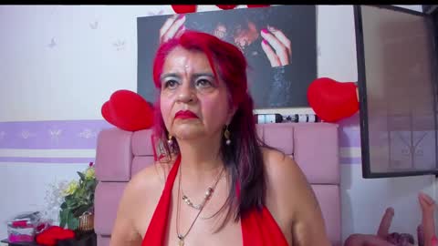 Snapshot of roxettemature chatting on February 11, 11:32 am RoxetteMature online show from February 11, 11:32 am