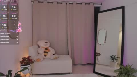  R O X I E  online show from November 30, 1:53 am