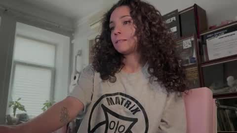 Roxie online show from March 25, 11:27 am