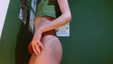 Roxie online show from February 19, 1:56 am