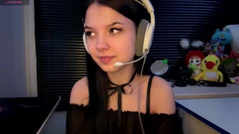 Hana online show from November 28, 3:25 pm