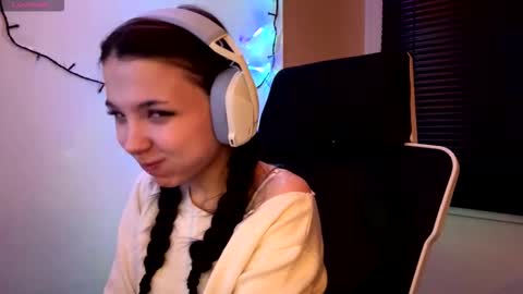 Hana online show from March 14, 4:12 pm