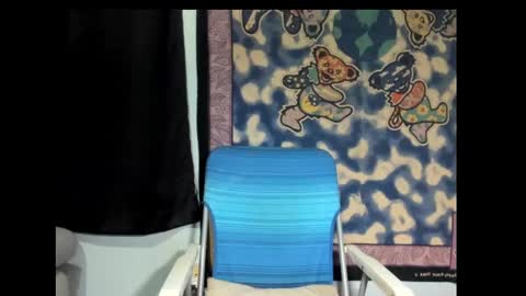 roxihazeleyes online show from March 10, 10:37 am