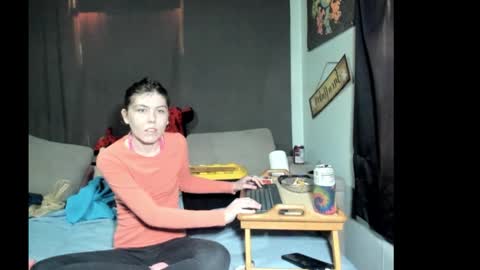 roxihazeleyes online show from March 28, 11:37 pm