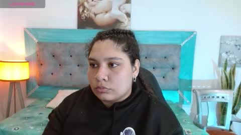 Snapshot of roxx_iie chatting on October 4, 3:04 am roxiie online show from October 4, 3:04 am