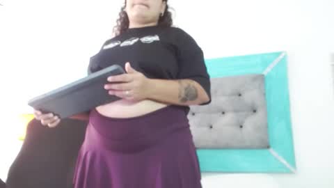 Snapshot of roxx_iie chatting on October 17, 7:16 pm roxiie online show from October 17, 7:16 pm