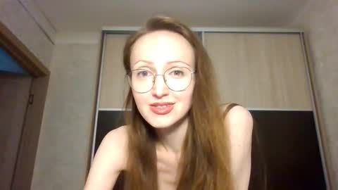 Snapshot of roxxywharton chatting on September 26, 8:40 am Roxxy Wharton online show from September 26, 8:40 am
