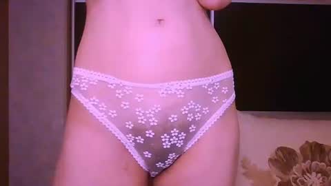 Snapshot of roxxywharton chatting on July 2, 11:05 am Roxxy Wharton online show from July 2, 11:05 am