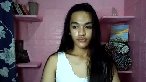 Snapshot of roxy358888 chatting on November 22, 1:54 pm roxy358888 online show from November 22, 1:54 pm