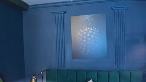 Snapshot of roxy_hell chatting on December 17, 12:00 pm Roxy hell online show from December 17, 12:00 pm