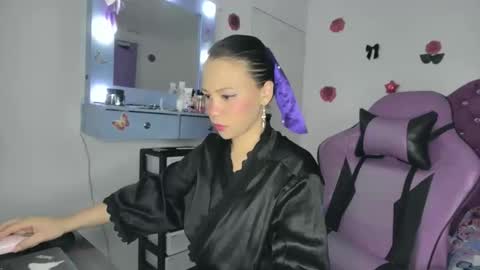 Roxy online show from May 27, 2:08 am